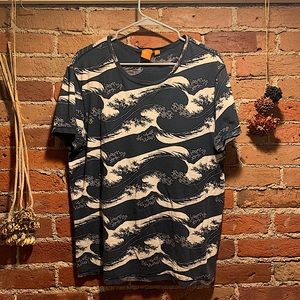 Hugo Boss- Men’s Large Waves T-Shirt